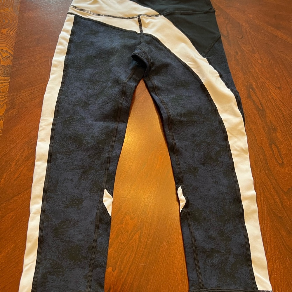 Vimmia Low Rise 20” Inseam Leggings - Size Small